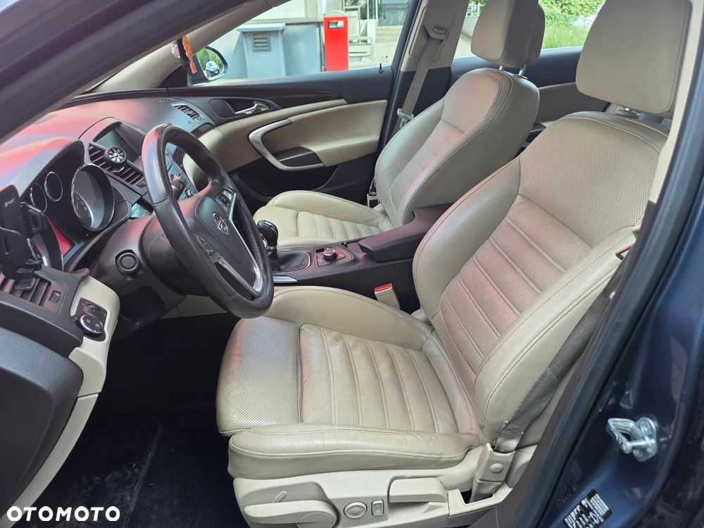 Opel Insignia 2.0 Turbo Cosmo - 10
