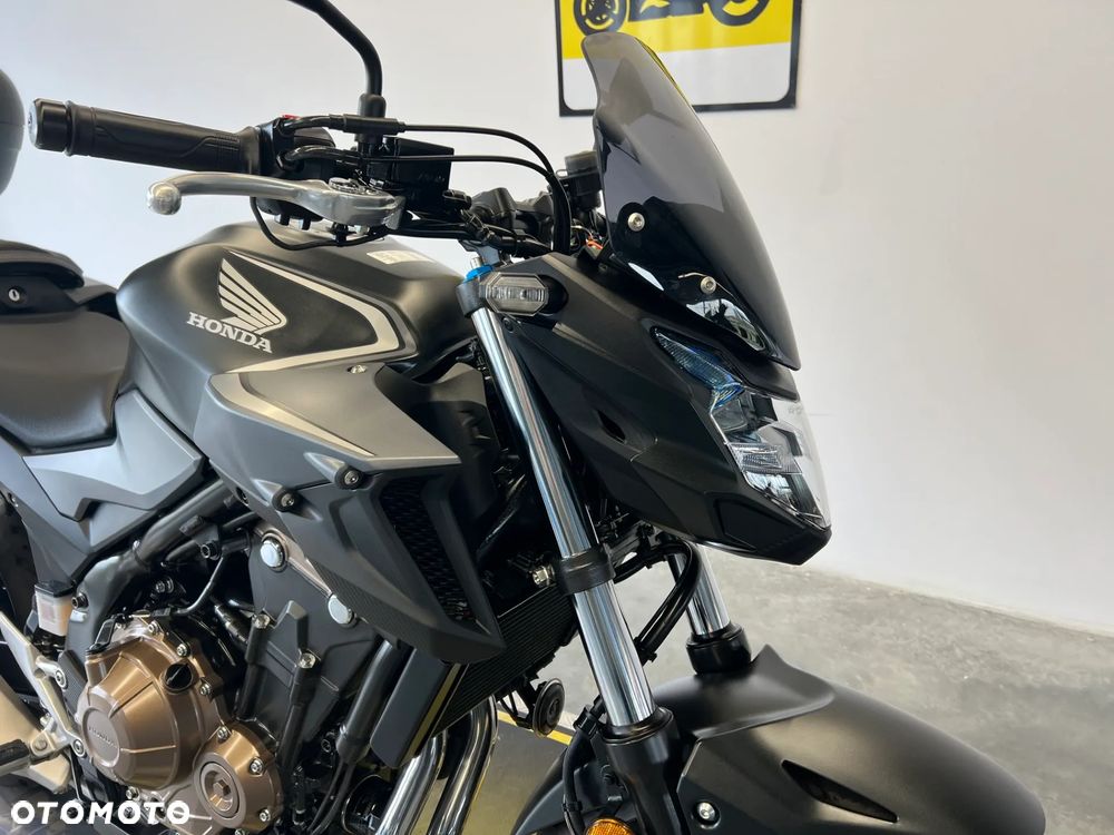 Honda CB - 23