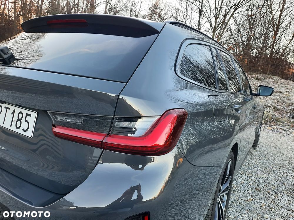 BMW Seria 3 320d xDrive M Sport Sport - 12