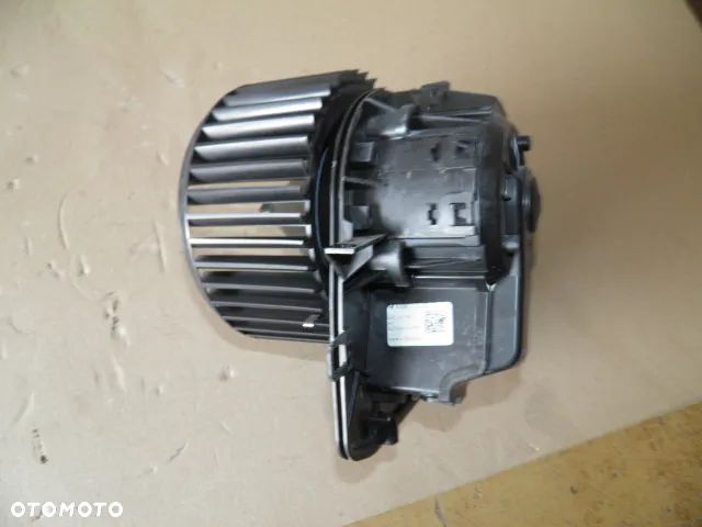 WENTYLATOR NAGRZEWNICY VW T6.1 2021r - 13