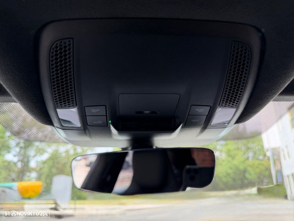 Porsche Taycan Cross Turismo Turbo - 48