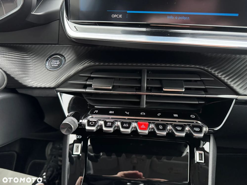 Peugeot 2008 - 28
