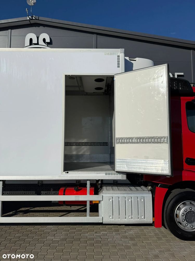 Mercedes-Benz Actros 1835 / E6 / chłodnia multitemperatura 19 Epal / NOWY MODEL ! / Sypialka - 17