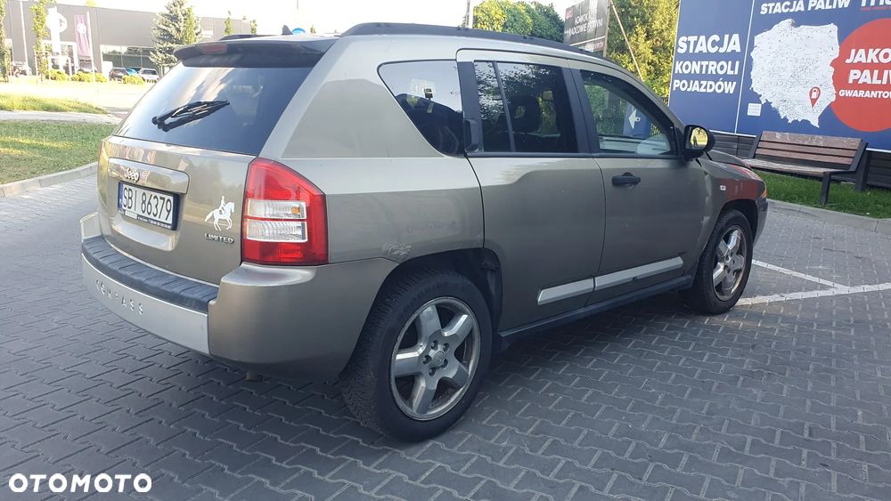 Jeep Compass 2.4I 4x4 Sport - 15