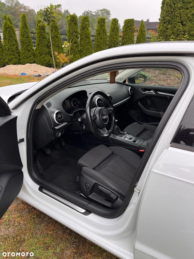 Audi A3 Sportback 2.0 TDI clean diesel Ambition - 2