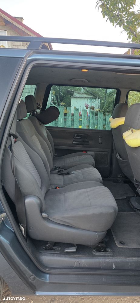 Volkswagen Sharan - 8