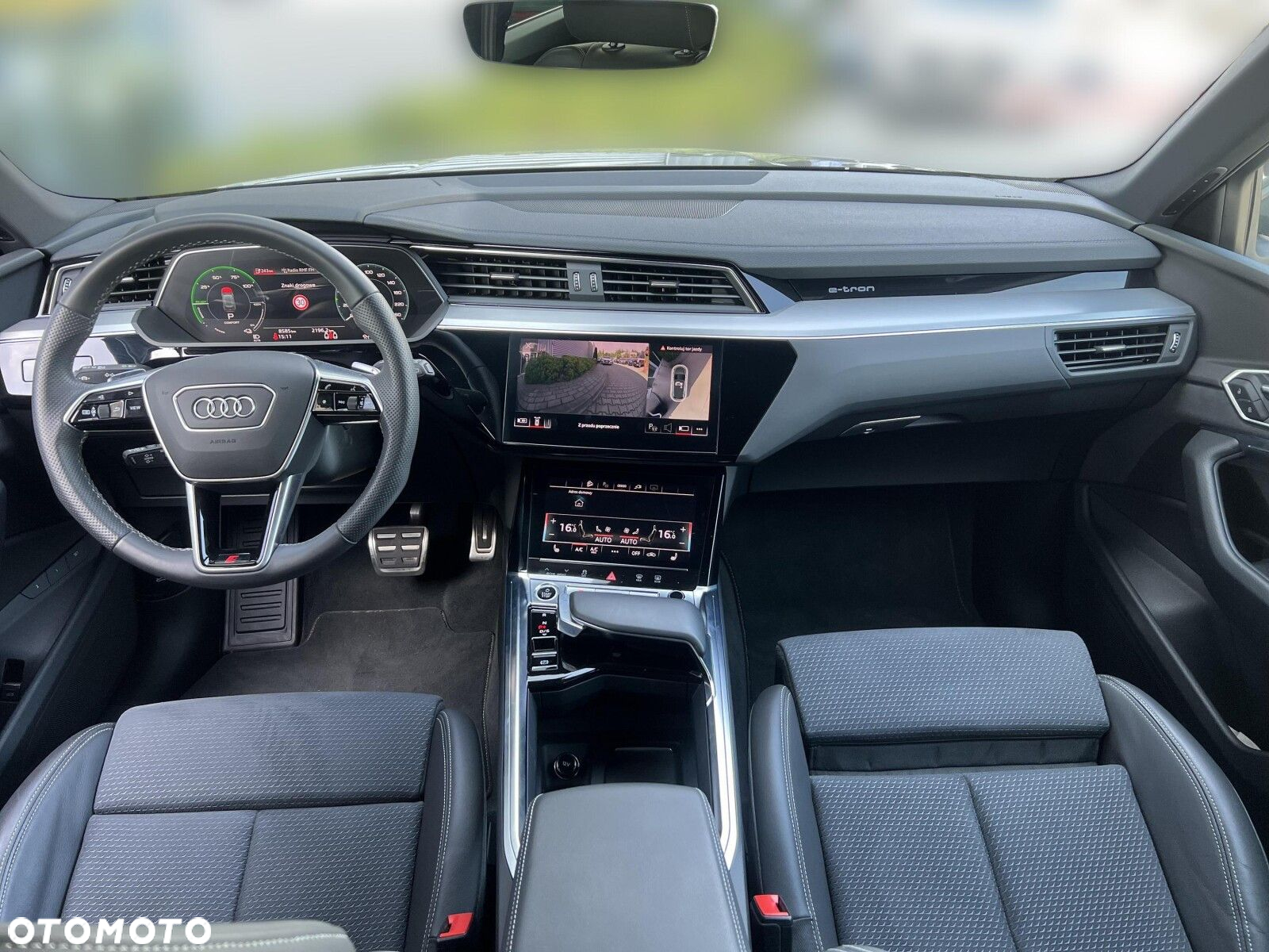 Audi e-tron - 15