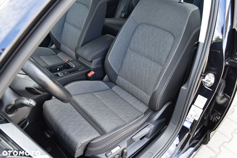 Volkswagen Passat - 28