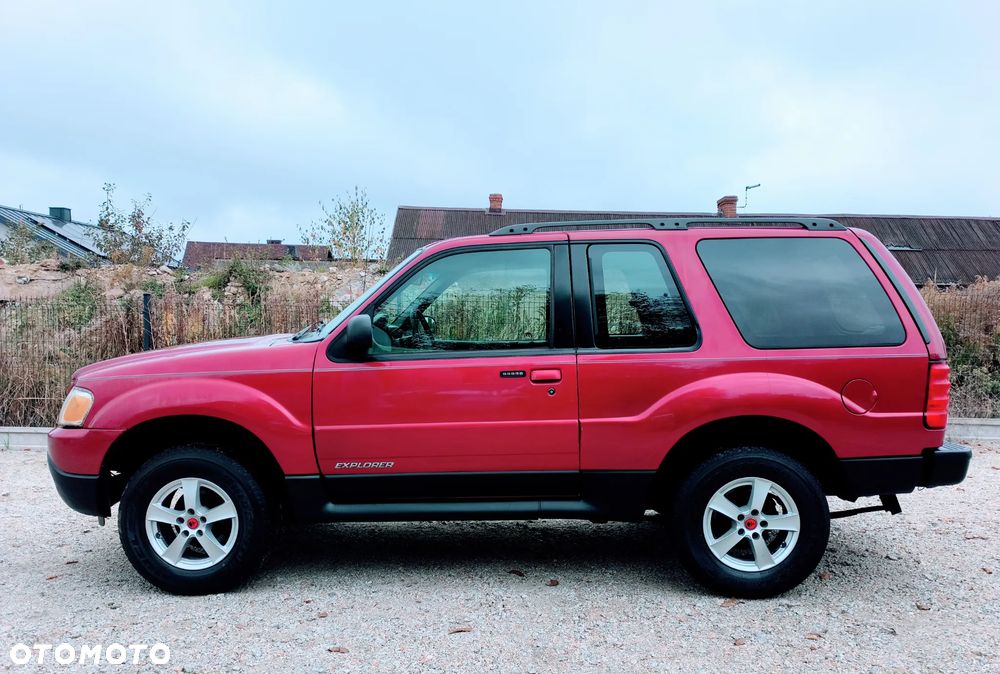 Ford Explorer 2001 photo 3