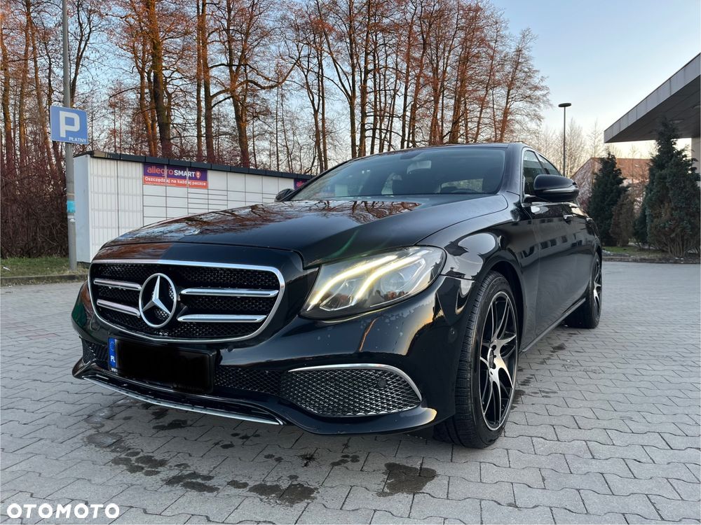 Mercedes-Benz Klasa E ver-200-d-9g--tronic - 1