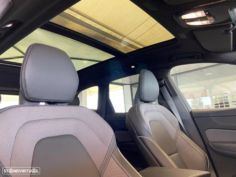 Volvo XC 60 2.0 T6 PHEV Black Edition AWD - 24