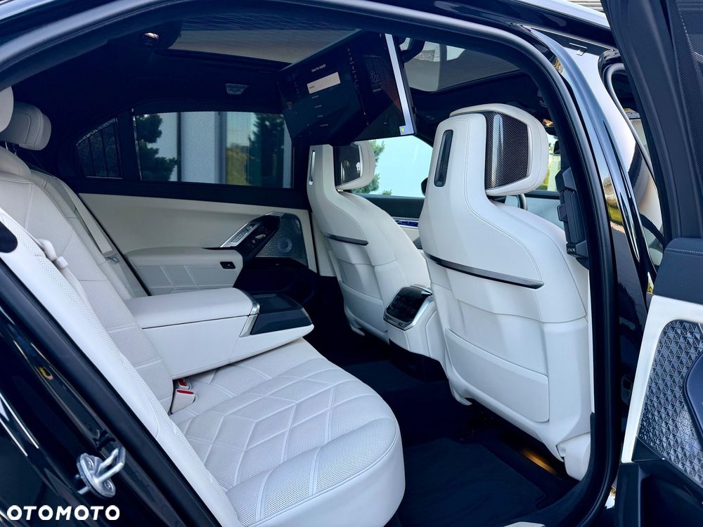 BMW Seria 7 740d xDrive - 9