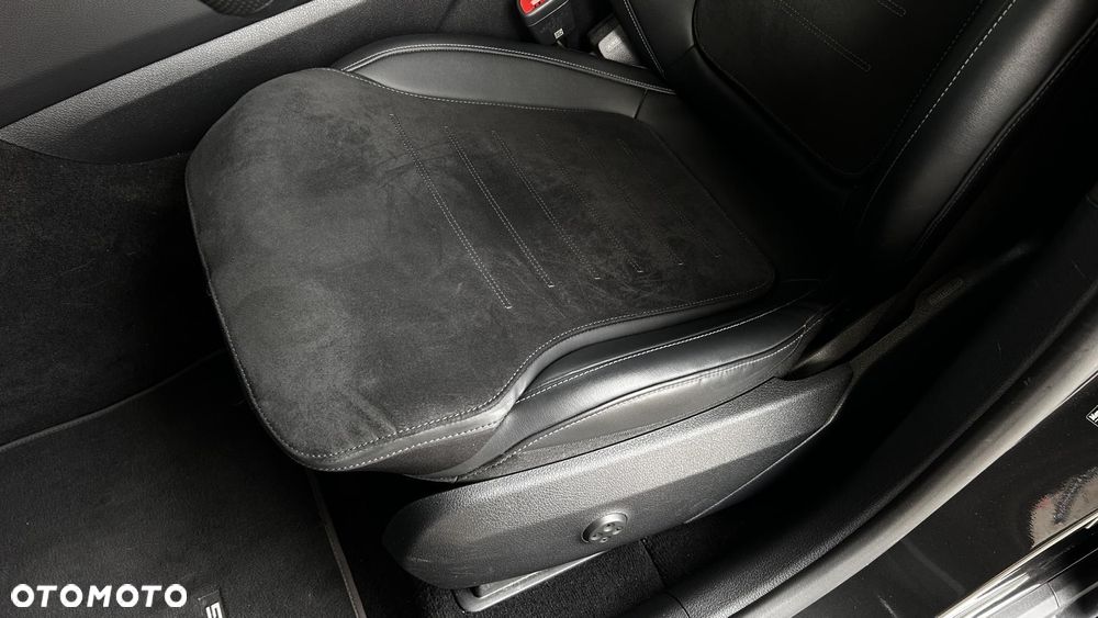 Mercedes-Benz GLC - 14