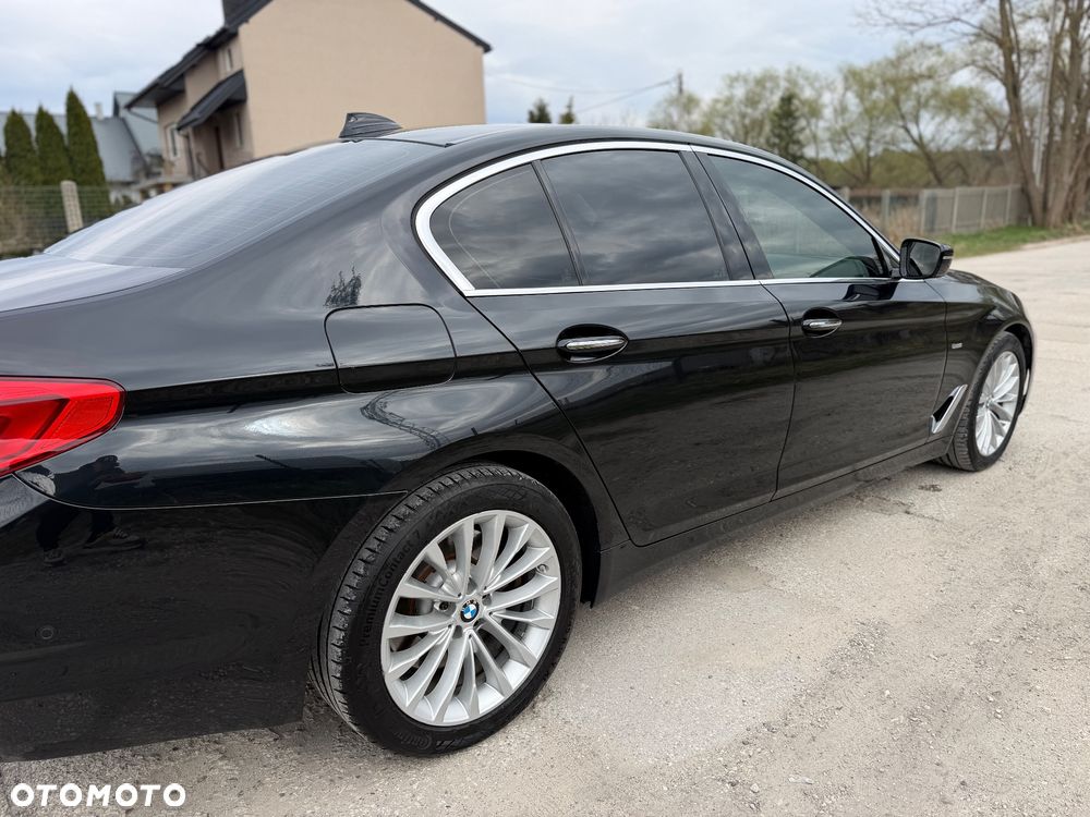 BMW Seria 5 530d xDrive Luxury Line - 14