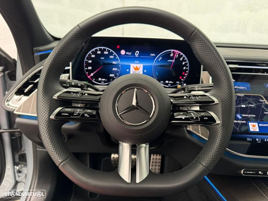Mercedes-Benz E 300 de AMG Line - 20