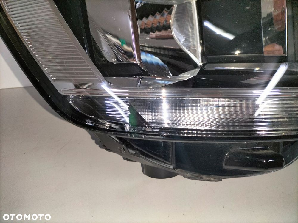 lampa przednia reflektor prawa vw t6 15- - 4