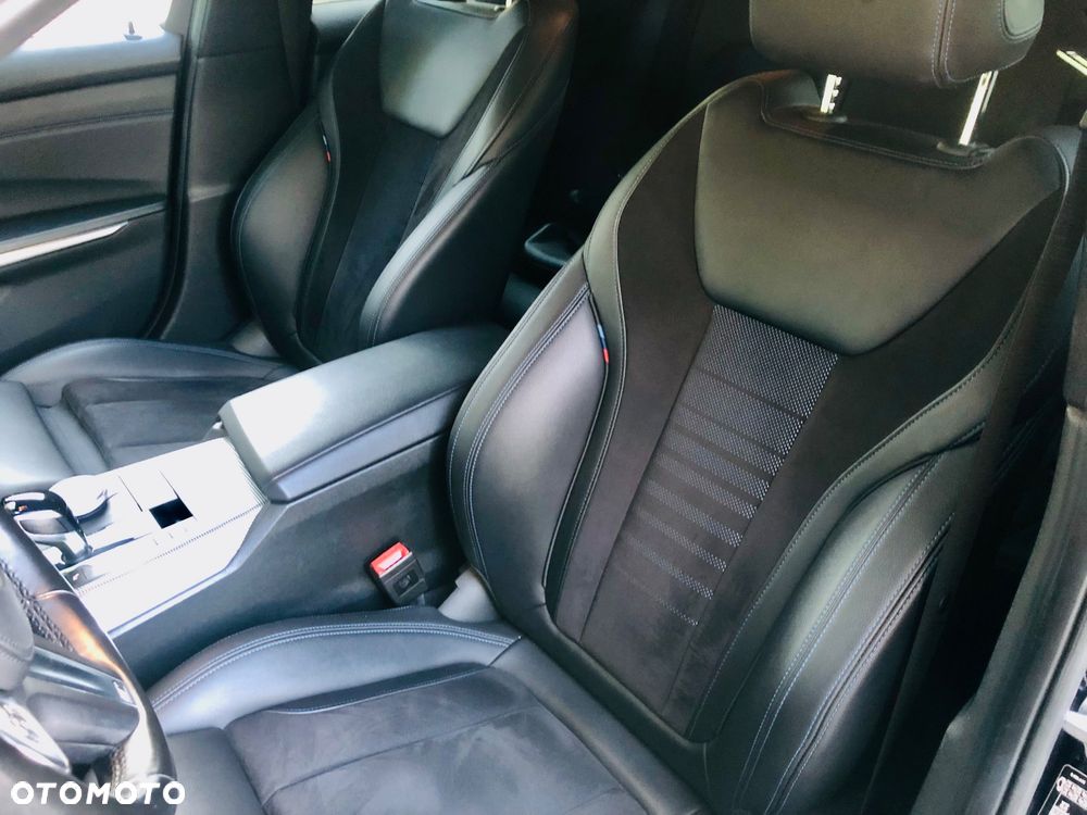 BMW Seria 3 320d Edition M Sport Shadow - 15