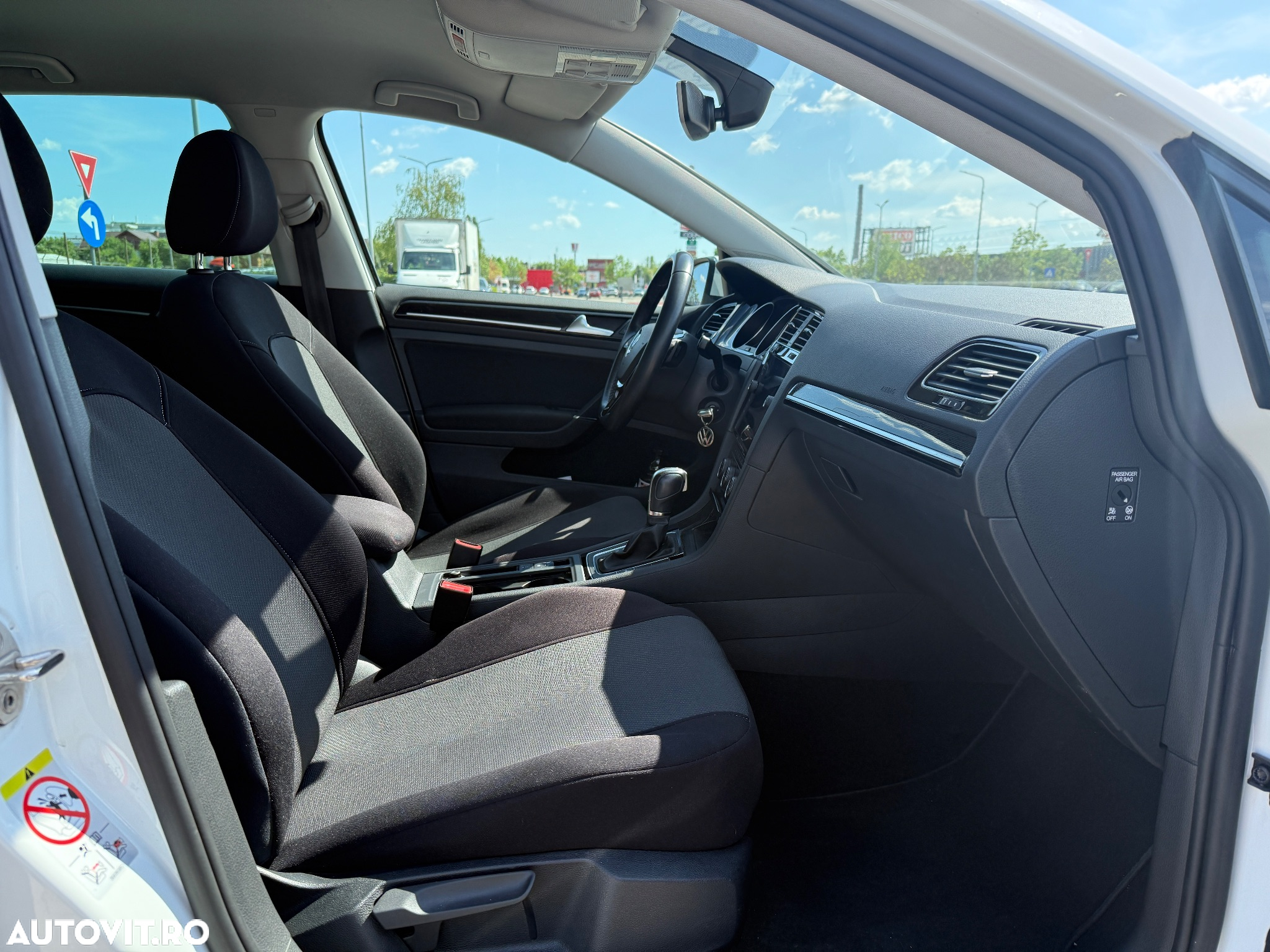 Volkswagen Golf 2.0 TDI DSG Highline - 27