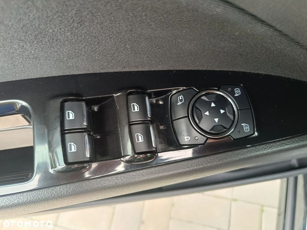 Ford Mondeo 2.0 TDCi STart-Stopp Titanium - 21