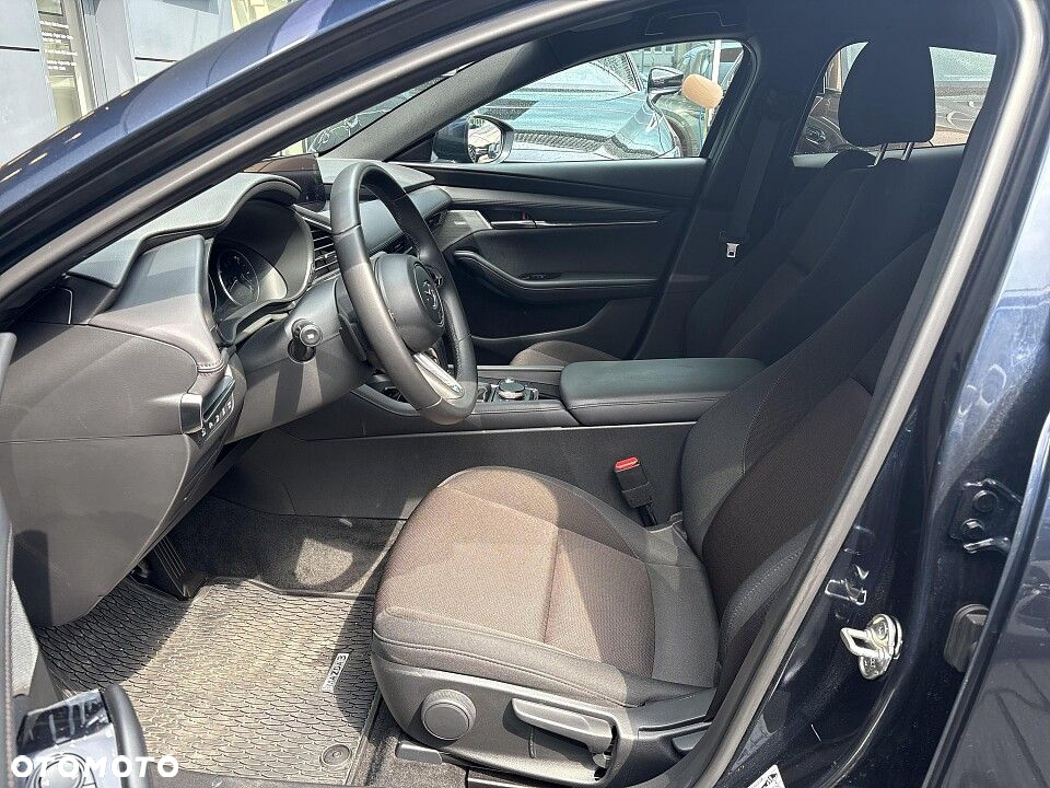 Mazda 3 - 13