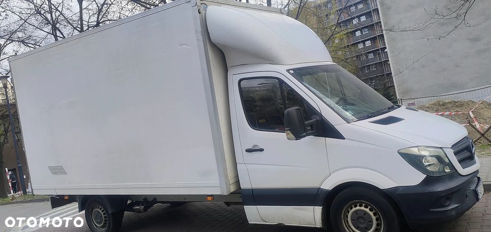 Mercedes-Benz Sprinter - 2