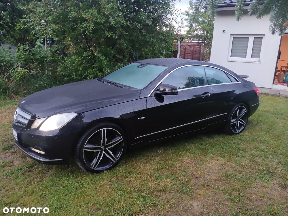Mercedes-Benz Klasa E 220 CDI DPF BlueEFFICIENCY Automatik Avantgarde - 11