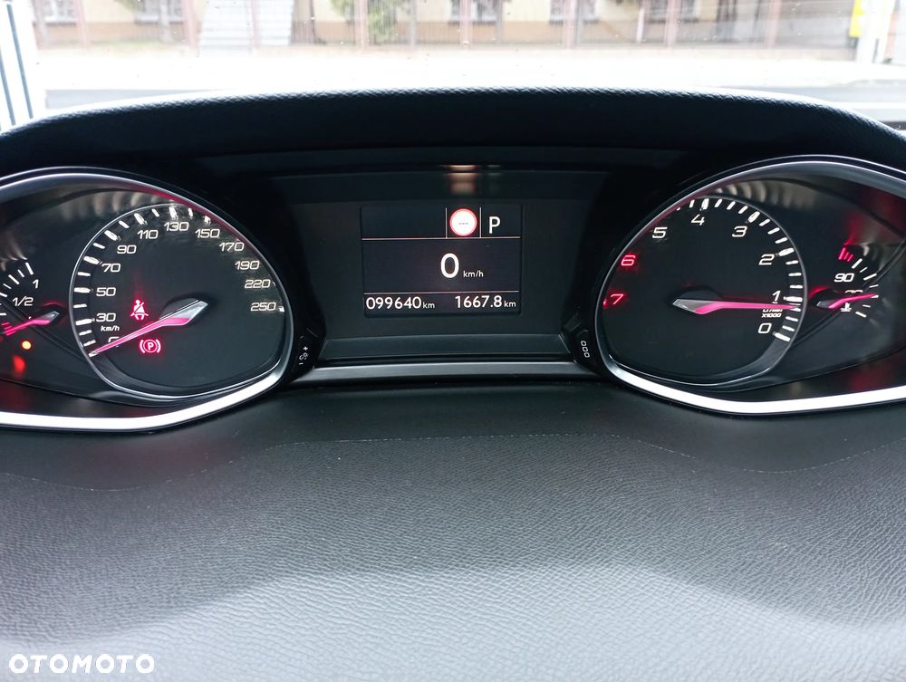 Peugeot 308 1.2 PureTech Allure S&S EAT6 - 14