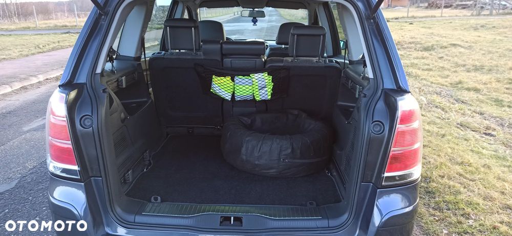 Opel Zafira 1.8 Family - 8