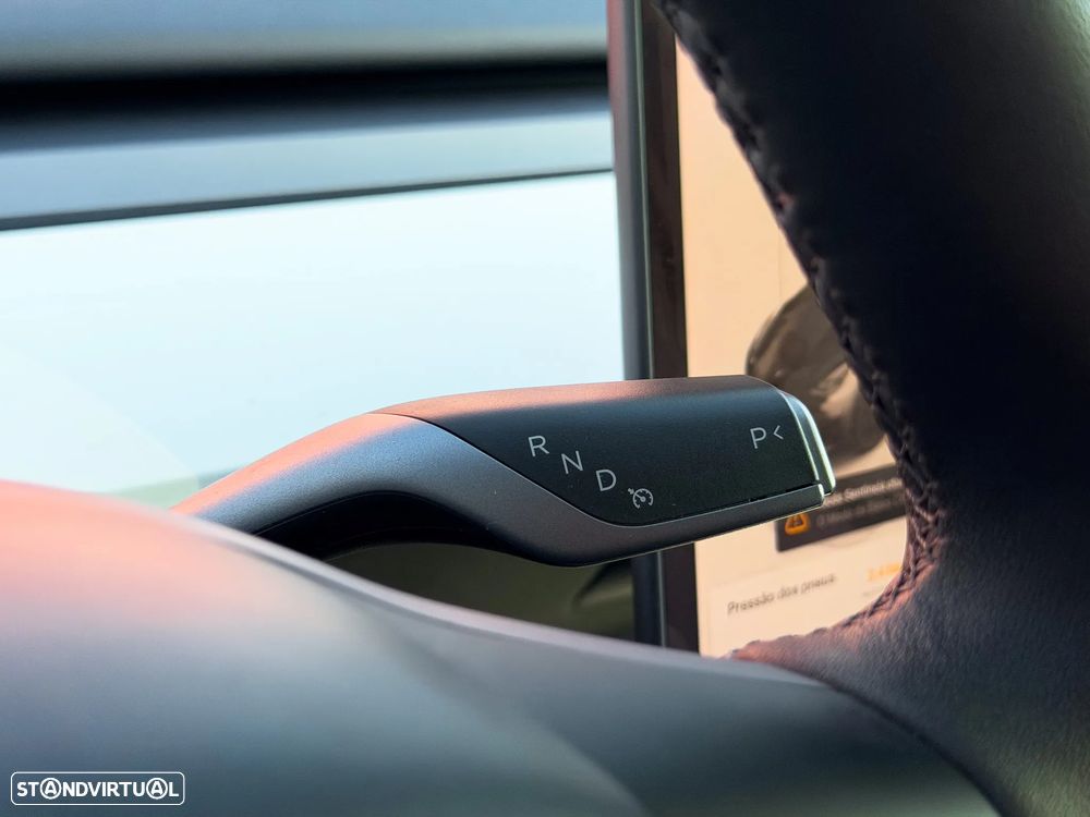 Tesla Model Y Tração Traseira - 21