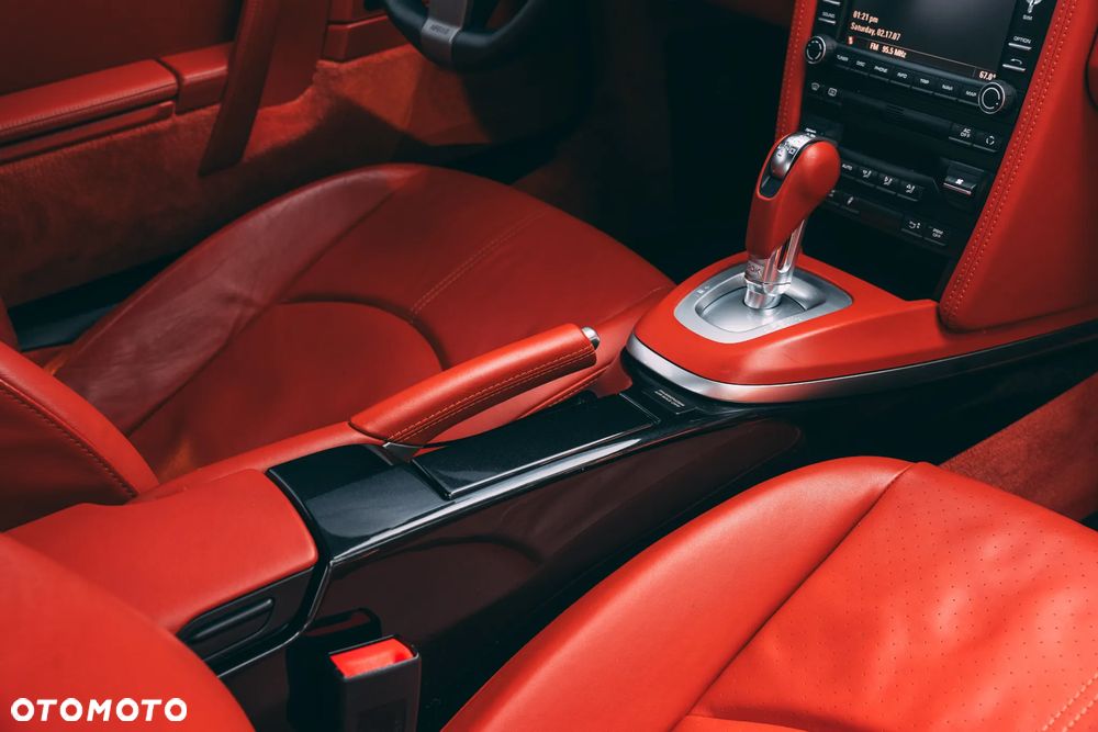 Porsche 911 Carrera 4S PDK - 13