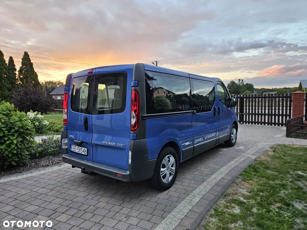 Opel Vivaro L2H1 2.9t - 4