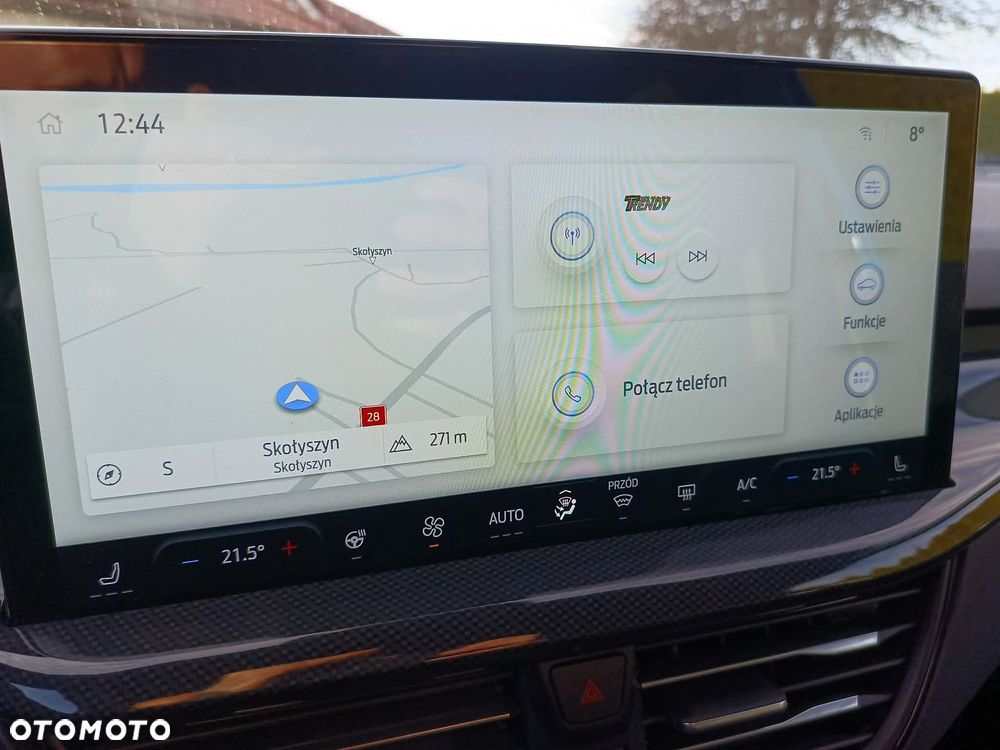 Ford Focus 1.0 EcoBoost Hybrid ST-LINE X - 25