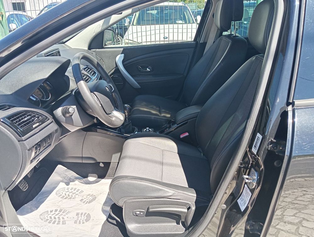 Renault Mégane ENERGY TCe 115 Start & Stop Bose Edition - 7