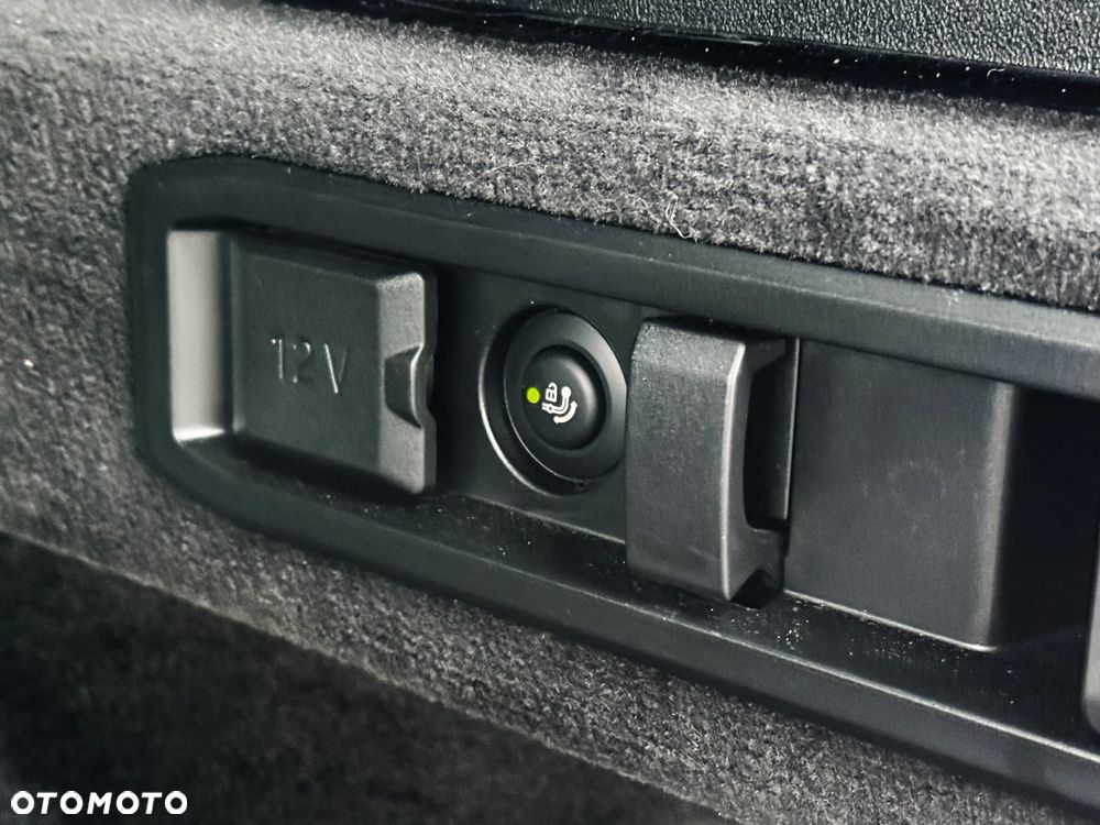 BMW Seria 5 520i - 14