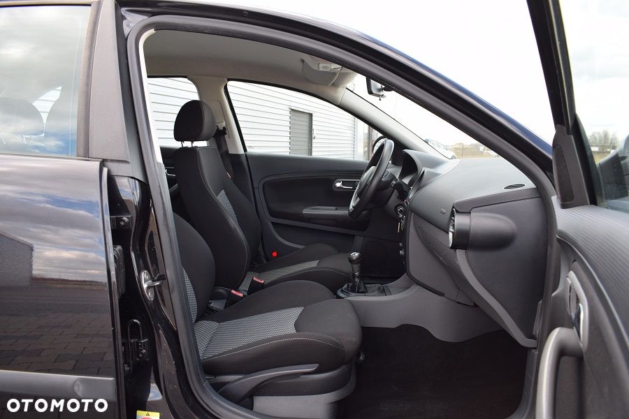 Seat Ibiza 1.4 16V Passion - 11