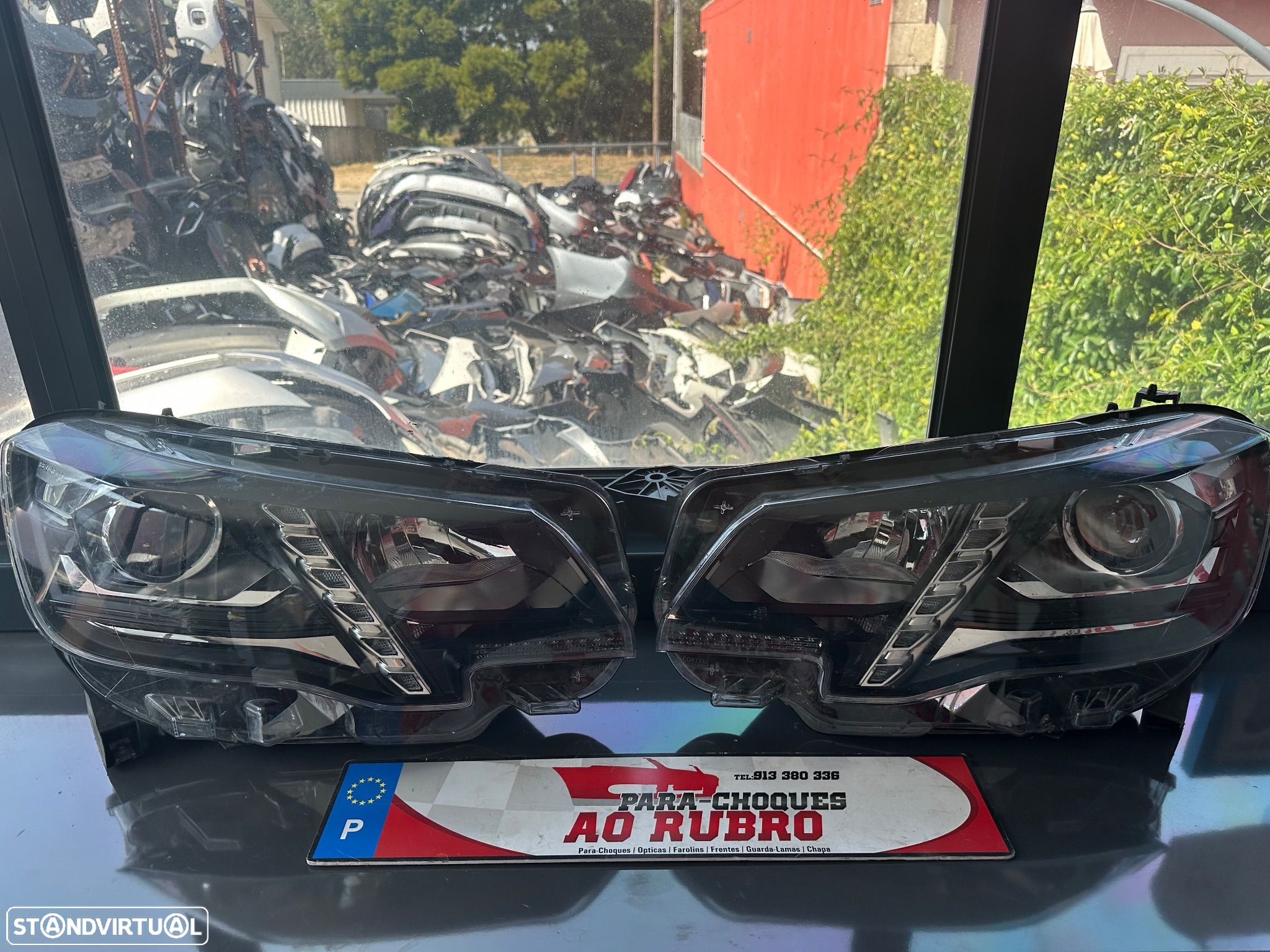 Farol Peugeot partner rifter 2018 - 1