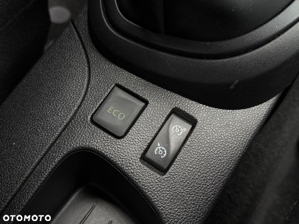 Renault Captur - 17