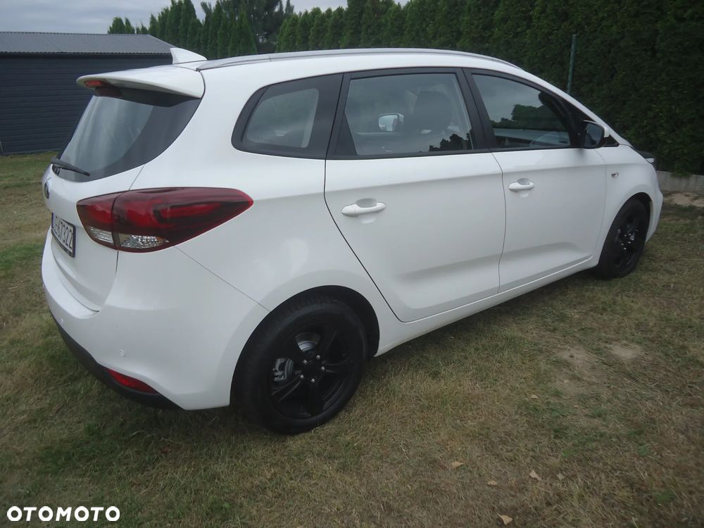 Kia Carens 2017 photo 3