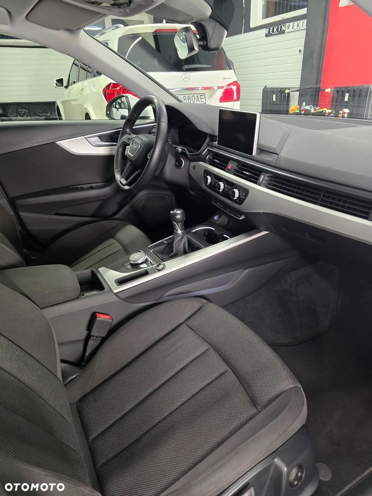 Audi A4 Avant 2.0 TDI sport - 12