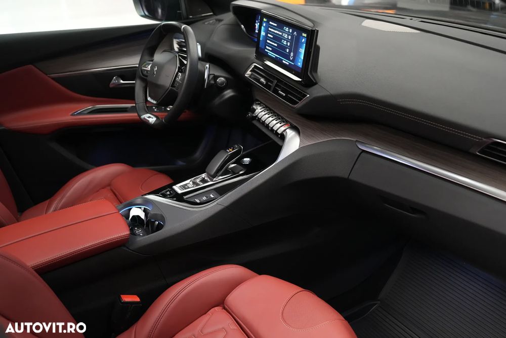 Peugeot 3008 PHEV 300 EAT8 4X4 GT - 37