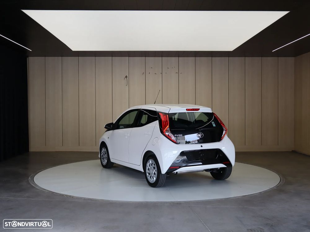 Toyota Aygo 1.0 X-Play - 4