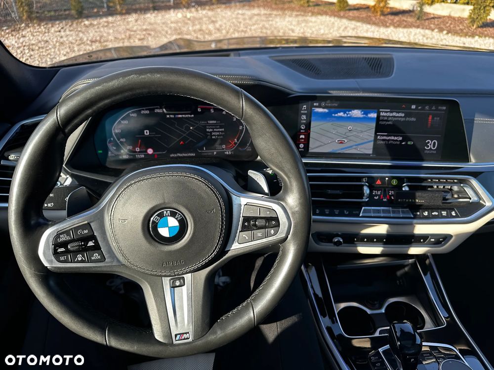 BMW X5 M M50d - 12