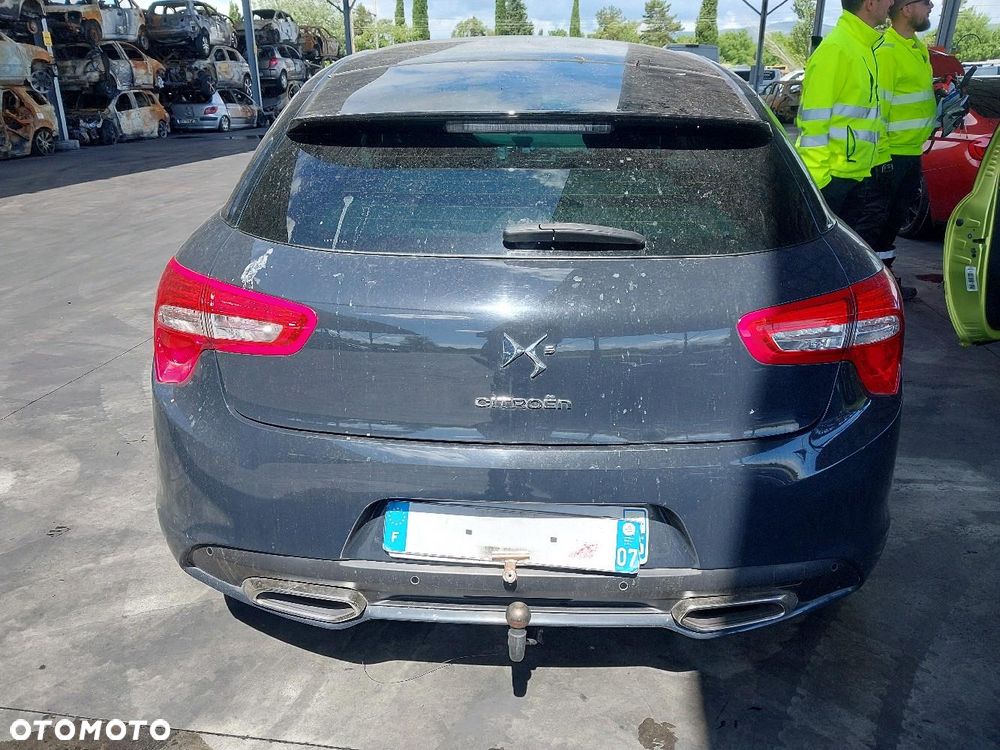 Citroën DS5 2.0 BlueHDi SportChic - 4