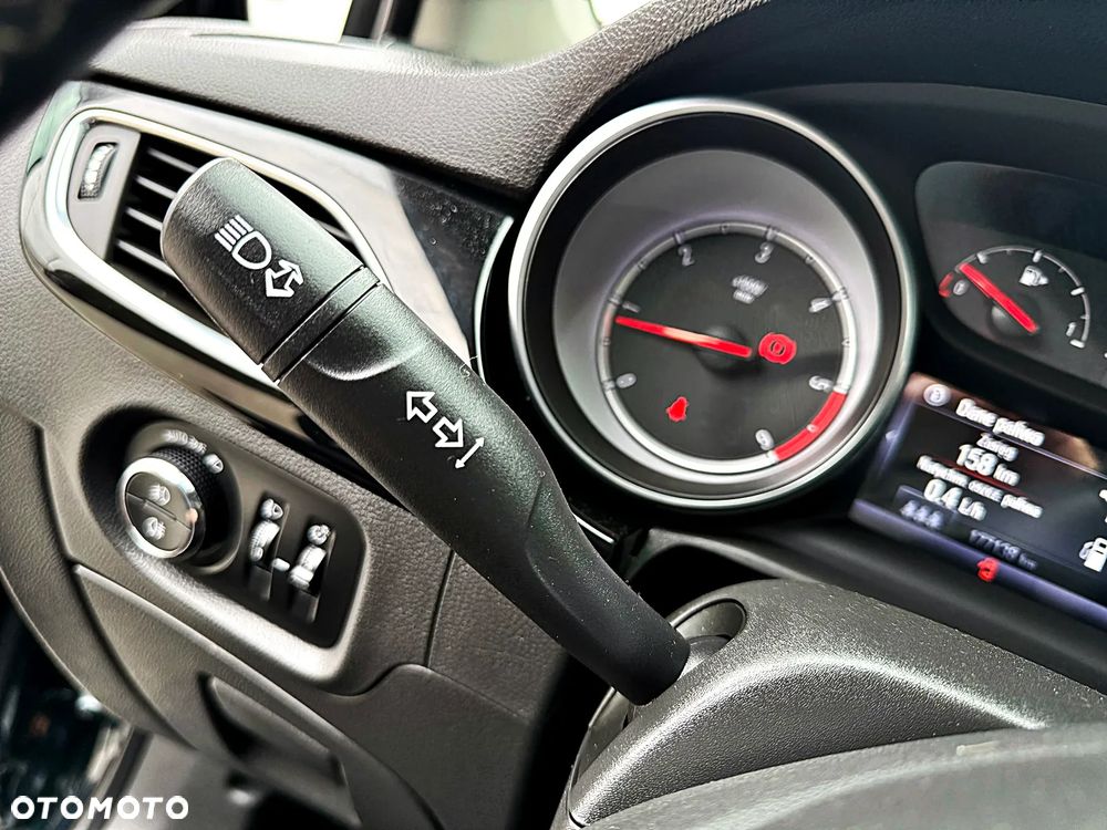 Opel Astra 1.6 D (CDTI) Start/Stop Innovation - 39