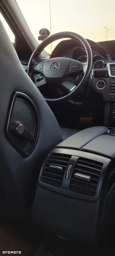 Mercedes-Benz Klasa E 200 CDI DPF BlueEFFICIENCY Automatik Avantgarde - 19