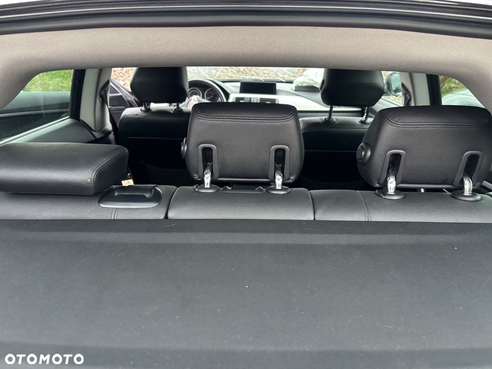 BMW 3GT 320d Sport Line - 26