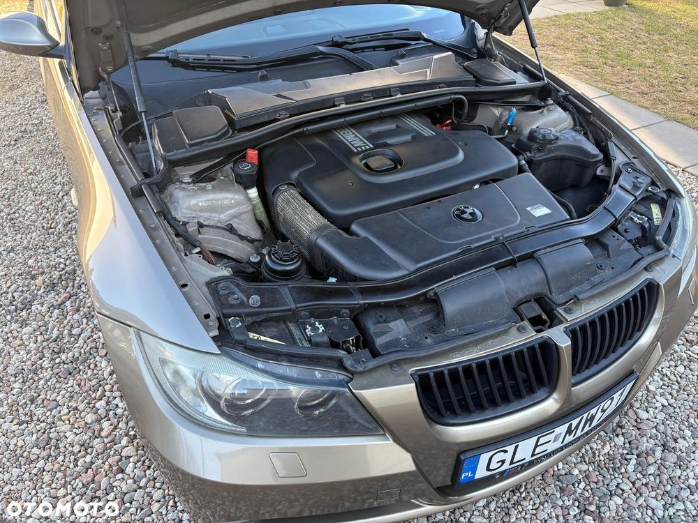 BMW Seria 3 - 25