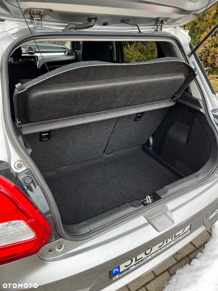 Suzuki Swift 1.2 Premium Plus - 8