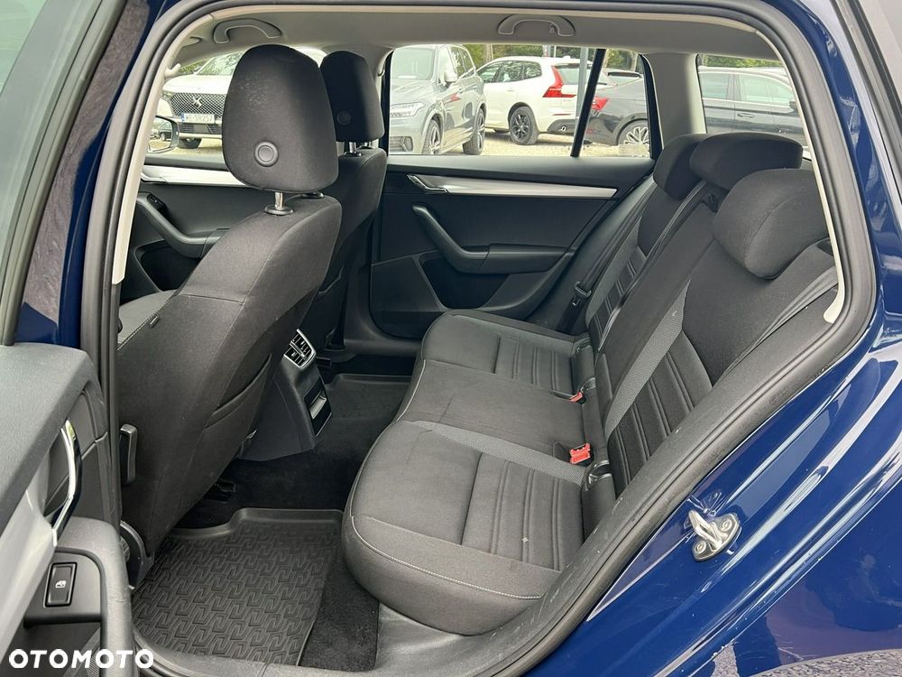 Skoda Octavia 1.6 TDI Ambition - 16