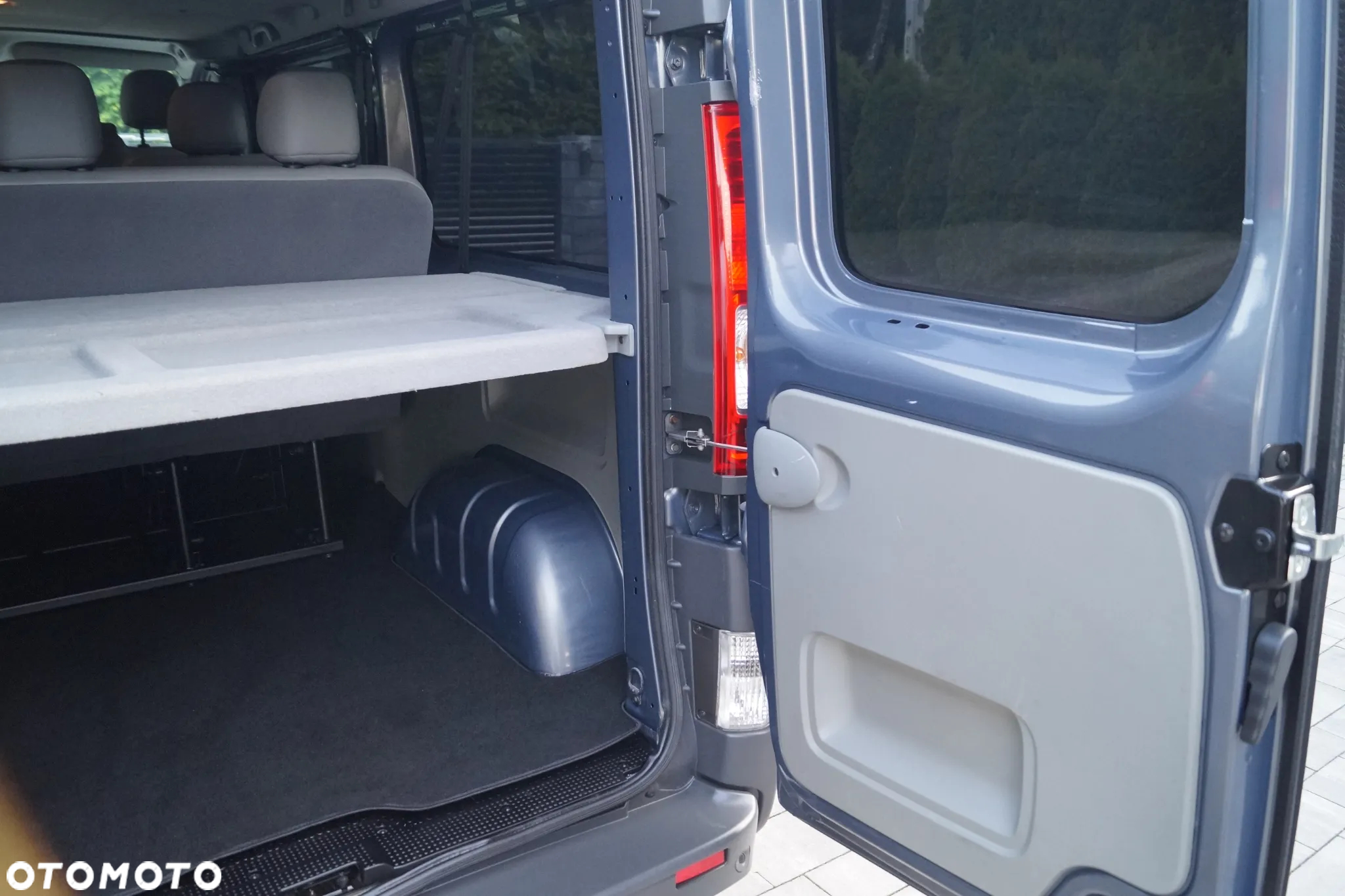 Opel Vivaro - 16